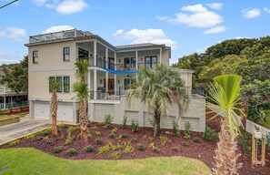 House (5 Bedrooms) | Interior - 4 36th Avenue by Avantstay Chef's Kitchen, Rooftop & Pool! (Isle of Palms)