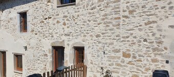 Fully-equipped accommodation in a quiet village near Ambérieu-en-Bugey