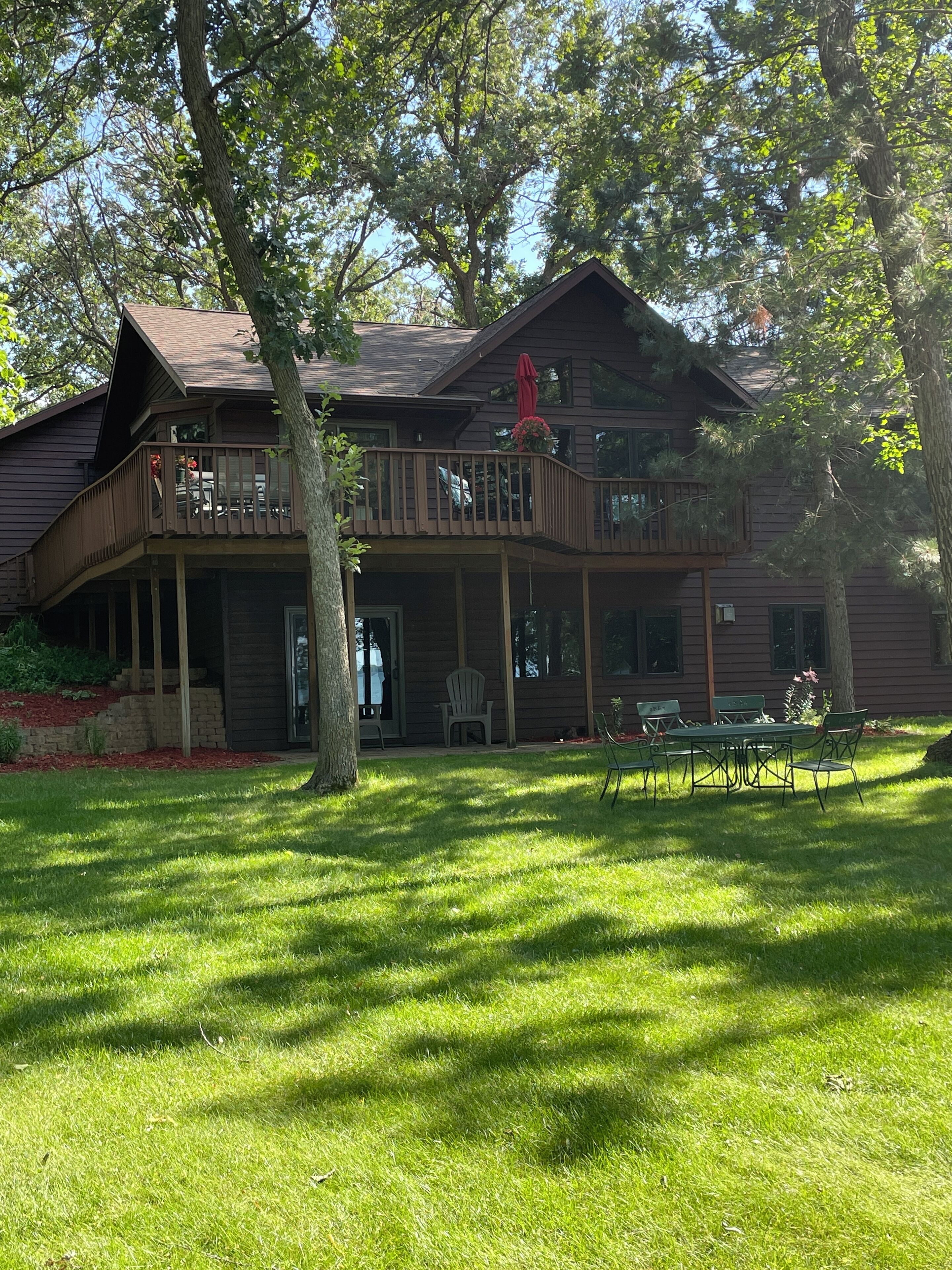 Peaceful, private Ottertail Lake Retreat