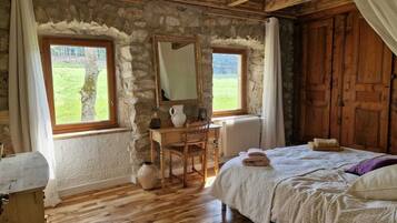 6 Schlafzimmer, Bügeleisen/Bügelbrett, Reisekinderbett, kostenloses WLAN