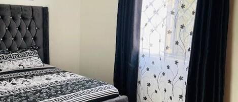 1 Schlafzimmer, Bügeleisen/Bügelbrett, kostenloses WLAN, Bettwäsche