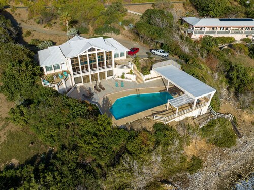 Sapala All - Exclusive Oceanfront Rustic Villa with Private Pool