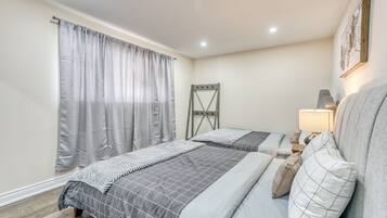 4 bedrooms, free WiFi, bed sheets