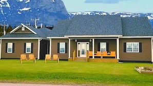 Front of property - Sea Breeze Bed & Breakfast (Cow Head)