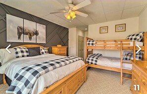 3 habitaciones, tabla de planchar con plancha, wifi y ropa de cama 