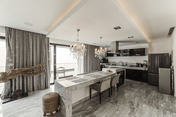 Penthouse Sénior | Cuisine privée