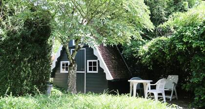 La Souris Verte family gite and its wooded grounds. Peace and quiet guaranteed!