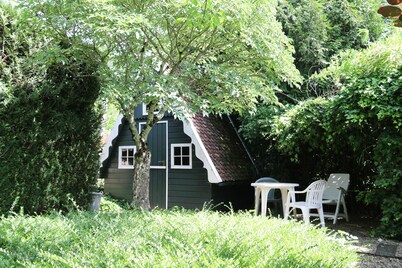 La Souris Verte family gite and its wooded grounds. Peace and quiet guaranteed!