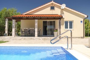 Piscina all'aperto