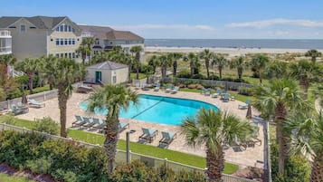 Apartment (2 Bedrooms) | Front of property