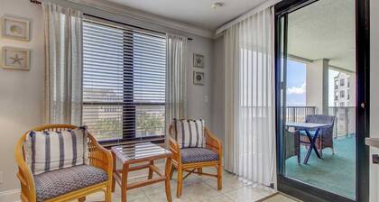 308 Summerhouse by Avantstay Oceanview Condo w/ Community Pool Access