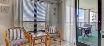 308 Summerhouse by Avantstay Oceanview Condo w/ Community Pool Access