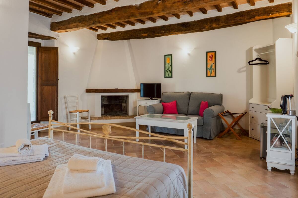 Deluxe Double Room, 1 Katil Ratu (Queen), Penyaman udara, Garden Area | Peralatan tempat tidur premium, Wi-fi percuma, cadar katil