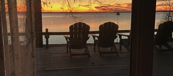 Amazing big waterfront view of Sam Rayburn Lake