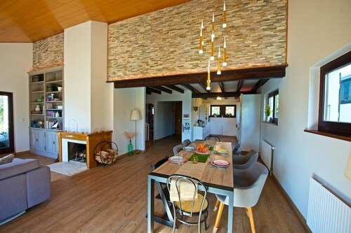 Spacious, quiet house with all amenities