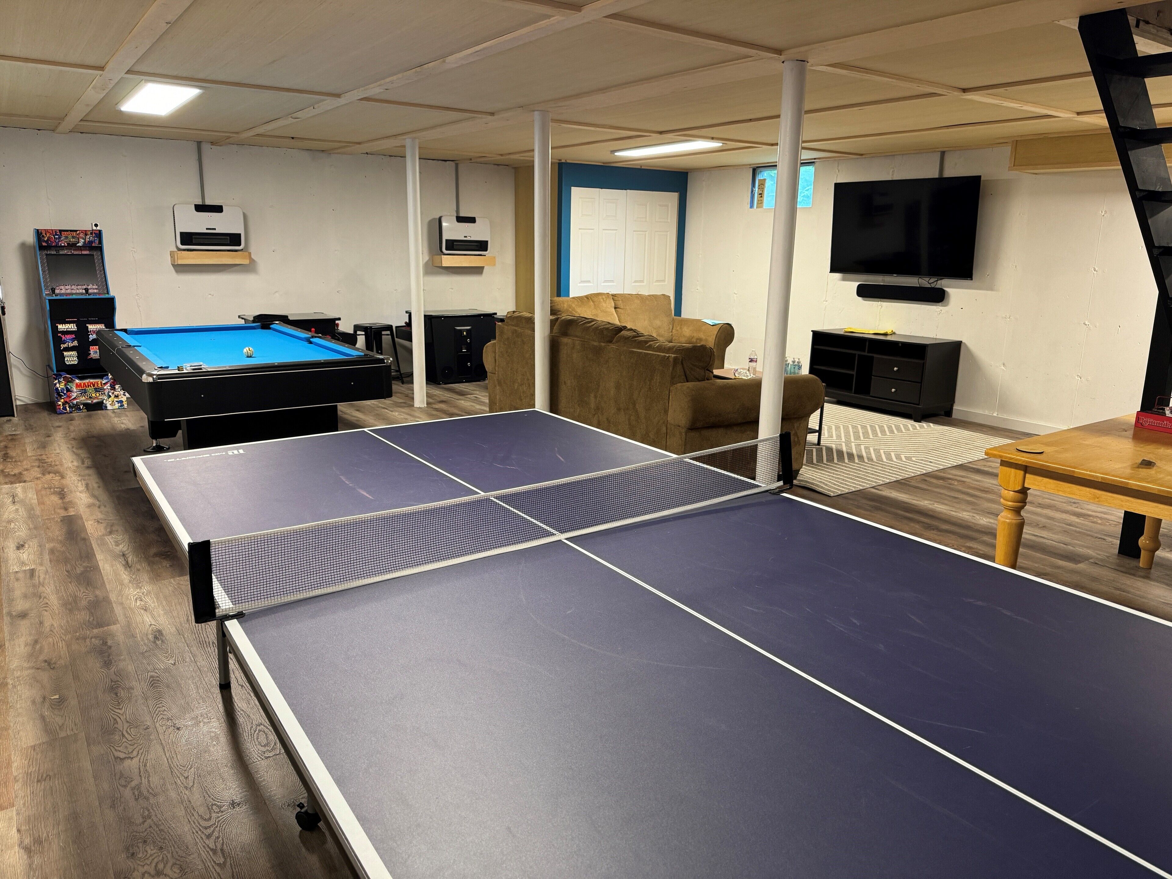 Spacious home with game room! 6 min from Hunter mtn, 10 min from Kaaterskill!