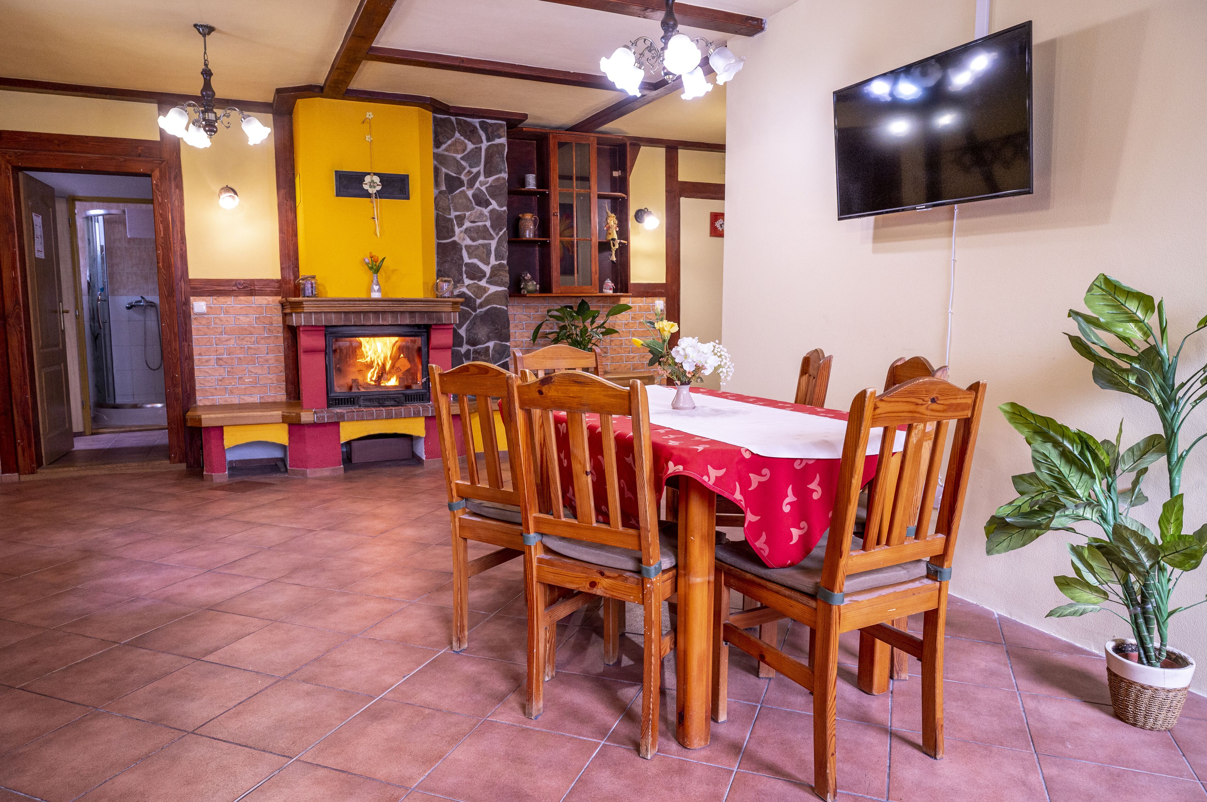 家庭公寓 | 餐厅