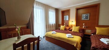 舒适公寓, 2 间卧室 | 特色装修、特色家居、办公桌、隔音