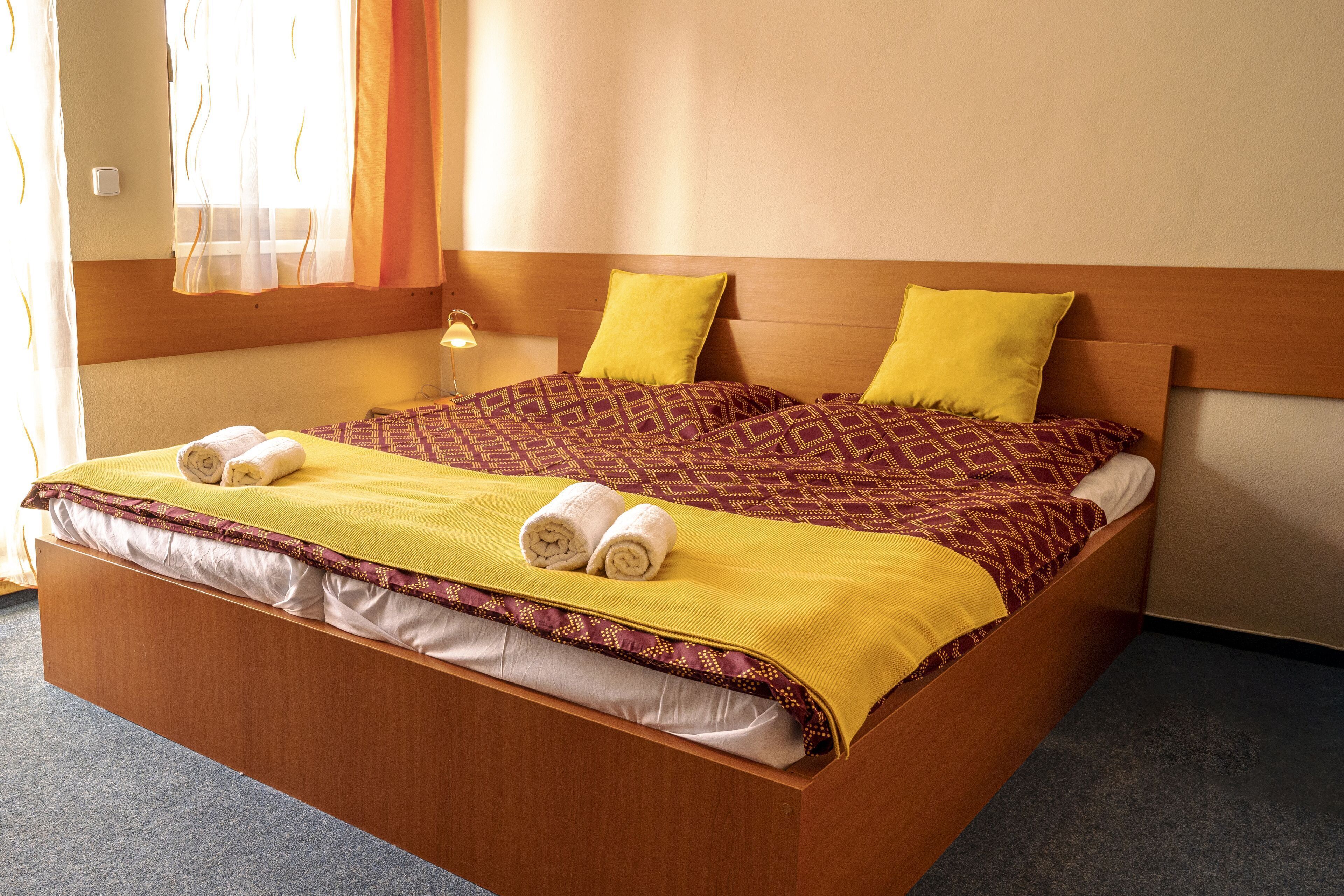 Individually decorated, individually furnished, desk, soundproofing