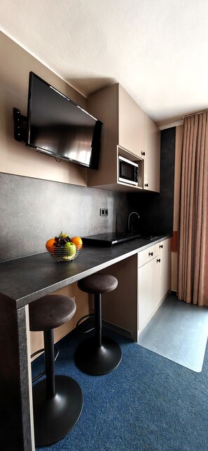 Standard Apartment, 1 Bedroom | In-room dining - Jurika Liptov (Bobrovec)