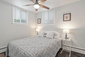 2 chambres, bureau, fer et planche à repasser, Wi-Fi gratuit