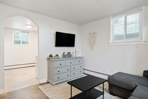 Smart TV, streaming services, offices