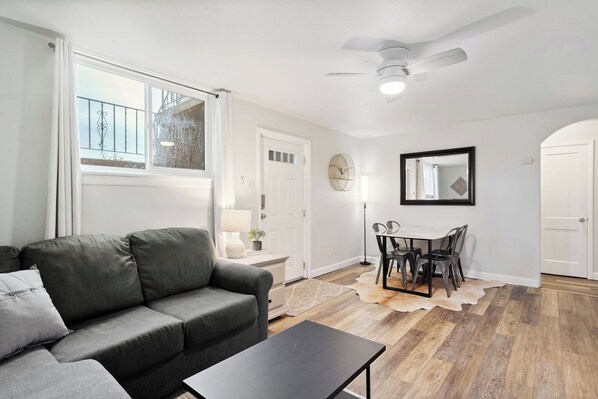 Smart TV, streaming services, offices