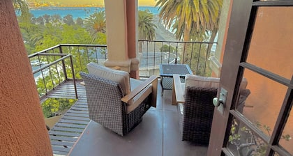 Penthouse with Unobstructed Views!