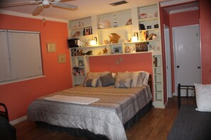 5 chambres, fer et planche à repasser, lit parapluie, Wi-Fi gratuit