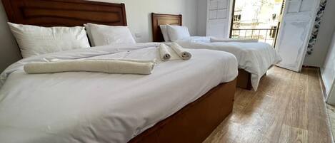 1 quarto, escrivaninha, ferros/tábuas de passar roupa, Wi-Fi