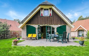 Exterior - Awesome home in IJhorst with kitchen (IJhorst)