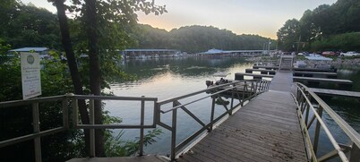 Lakeside Cottage Retreat at Tim's Ford Lake