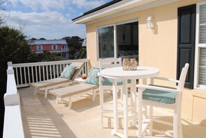 Outdoor dining - Private Beach Access - 3rd house from the beach with great view! (Tybee Island)