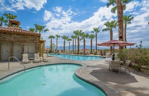 A heated pool - Amazing Lake Views | Pool | Spa | Park | BBQ Grill | Pool Table (Indio)