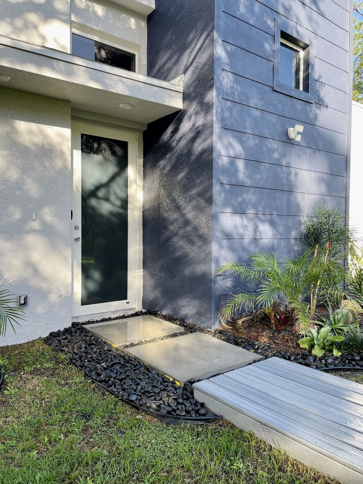Photo 31 of Moninanu - Modern Wooded Cottage in North Naples