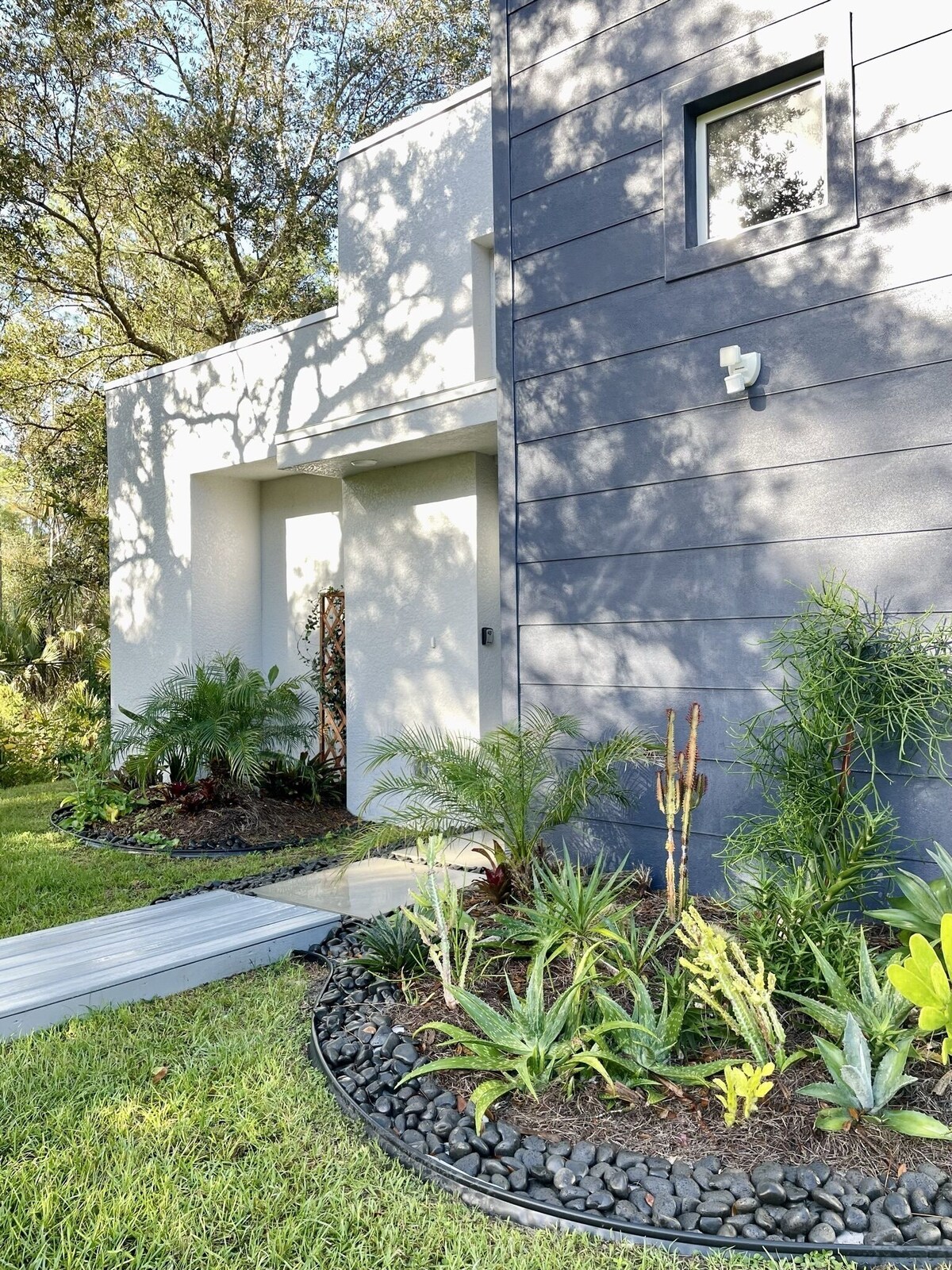 Photo 32 of Moninanu - Modern Wooded Cottage in North Naples