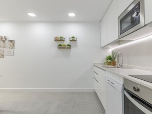 Fridge, microwave, oven, dishwasher