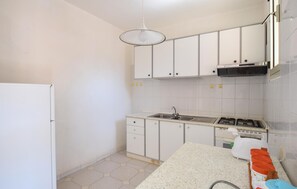 Fridge, stovetop - Stunning apartment in Villasimius (Villasimius)