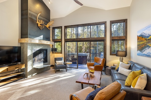 Gorgeous 3 bedroom townhome nestled in trees with private hot tub and deck!