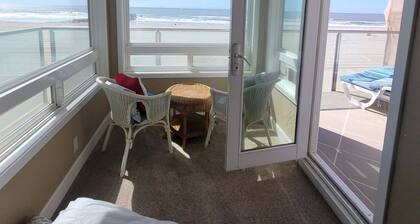 Amazing6bd4bth On Boardwalk, garage Great location