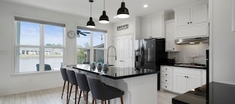 New Waterfront House with Golf Cart!