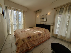 1 camera, ferro/asse da stiro, Wi-Fi gratuito, lenzuola