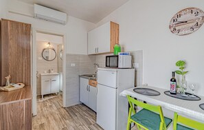 Kühlschrank, Herdplatte