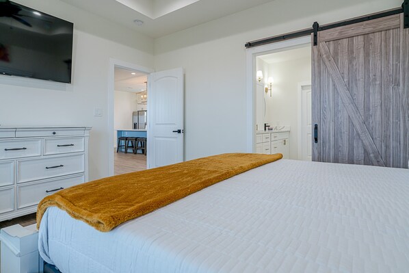 3 bedrooms, WiFi, bed sheets