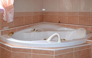 وحدات دش مع أحواض استحمام