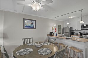 Dining - Welcome to Villa 282 - ShipWatch Retreat! (Jekyll Island)