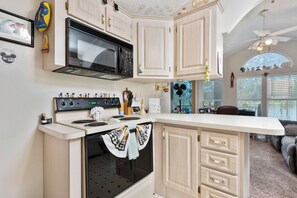 Private kitchen - Sunset Lake House (Kissimmee)