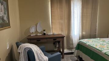 2 bedrooms, desk, iron/ironing board, travel crib
