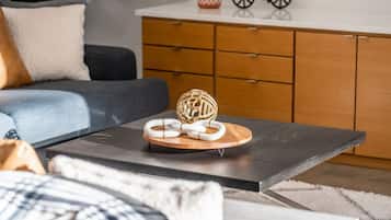 TV, fireplace, foosball, table tennis