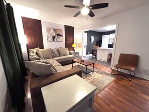 Smart TV y monitor de computadora 